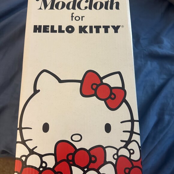 Hello Kitty Collector Shoes – Size 7 – ModCloth Collab! - Picture 3 of 3